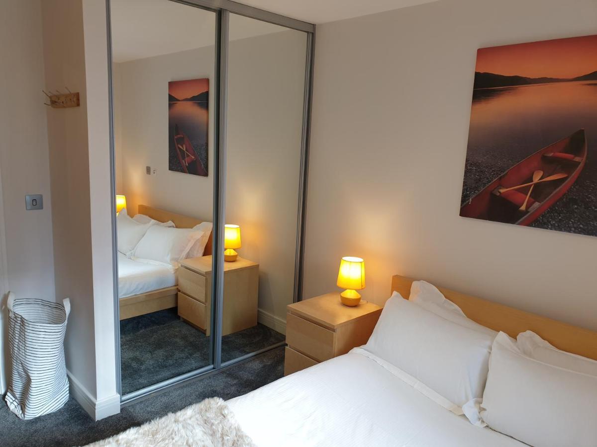 Birmingham Emerald, 2 Bedroom Apartment 외부 사진